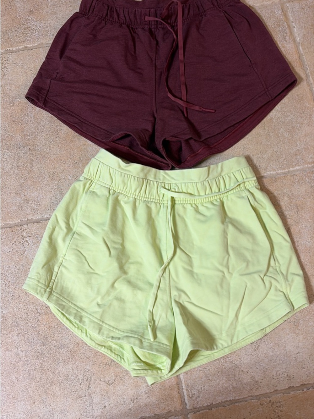lululemon athletica Women's inner glow Athletic Shorts - Burgundy & Light Green